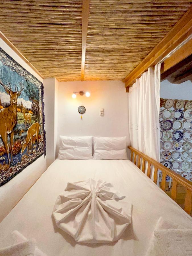 "Finio" Traditional House Apartment Архангелос Екстериор снимка